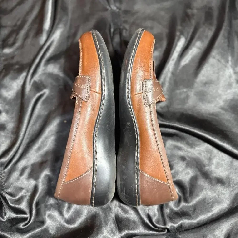 Brown leather clarks loafers